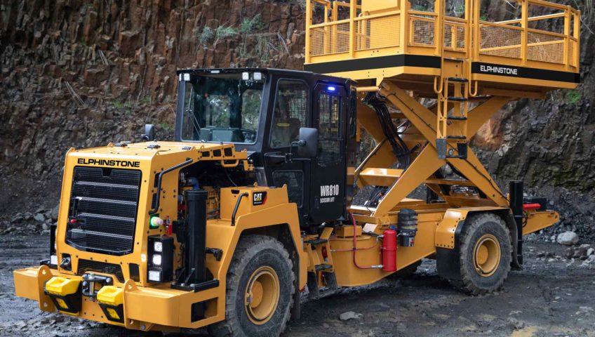 WR810 Articulated Scissor Lift